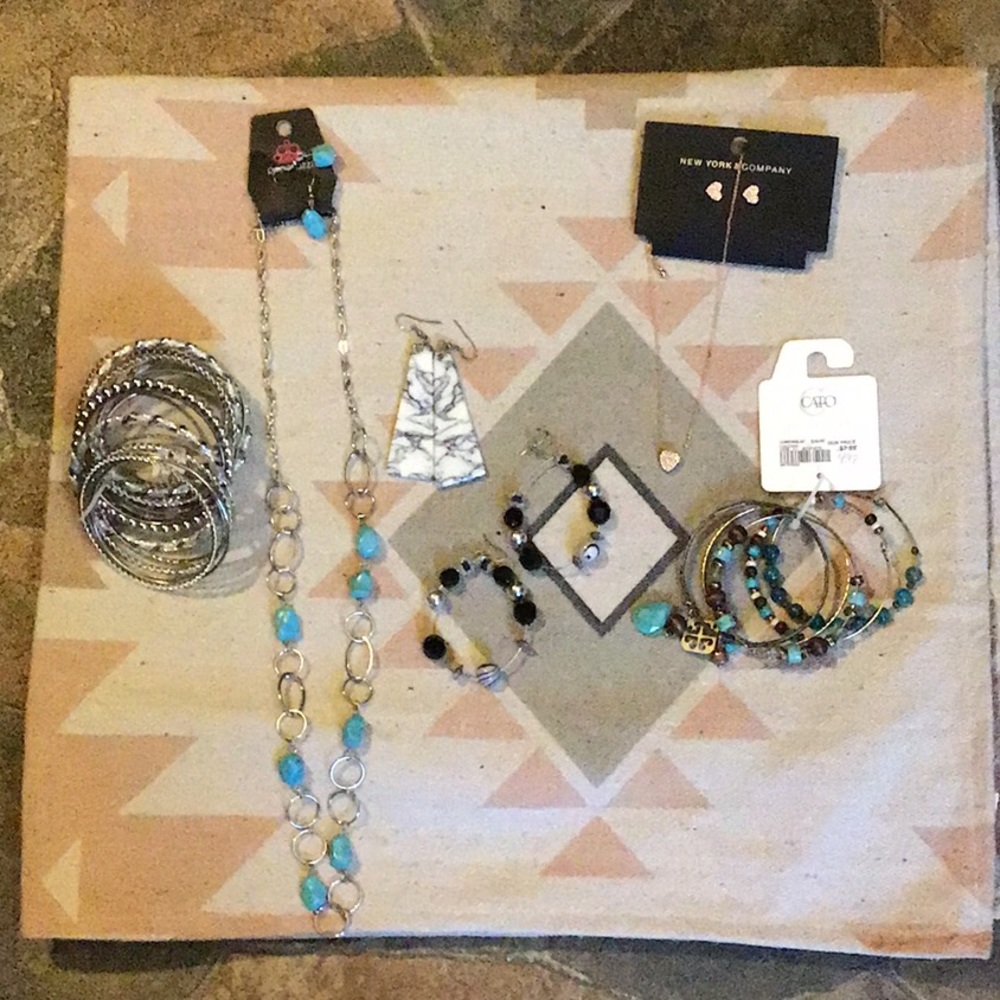 Fashion jewelry lot earrings necklace bracelets